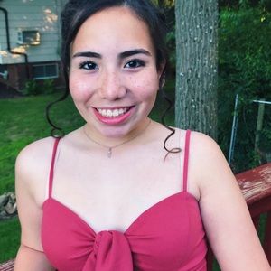 Meet your Posher, Gabriella